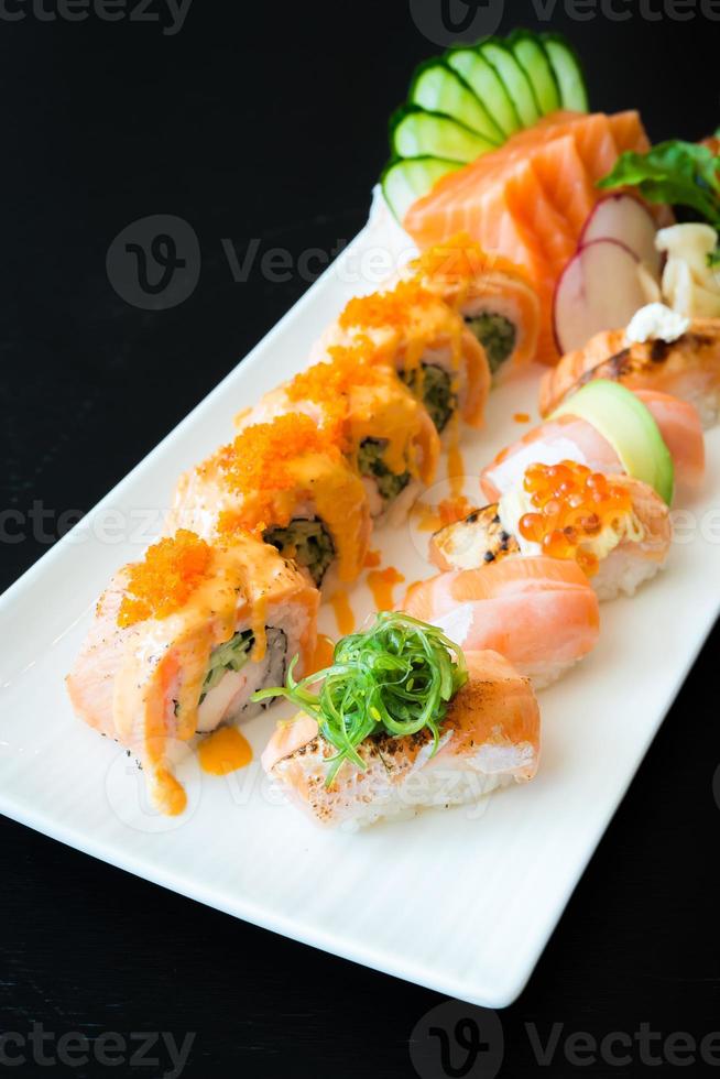 sushi di salmone foto