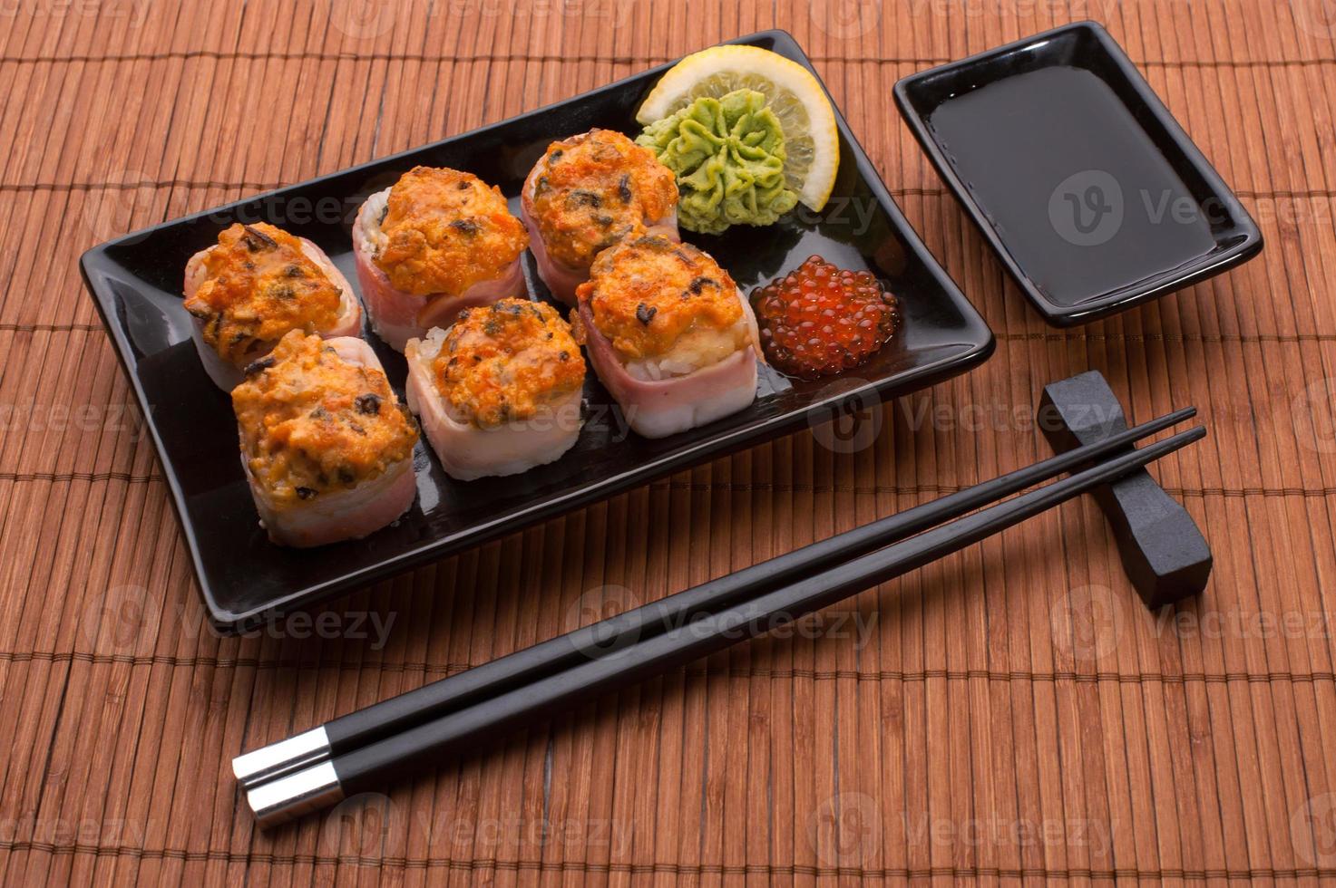 set di sushi di pesce giapponese foto