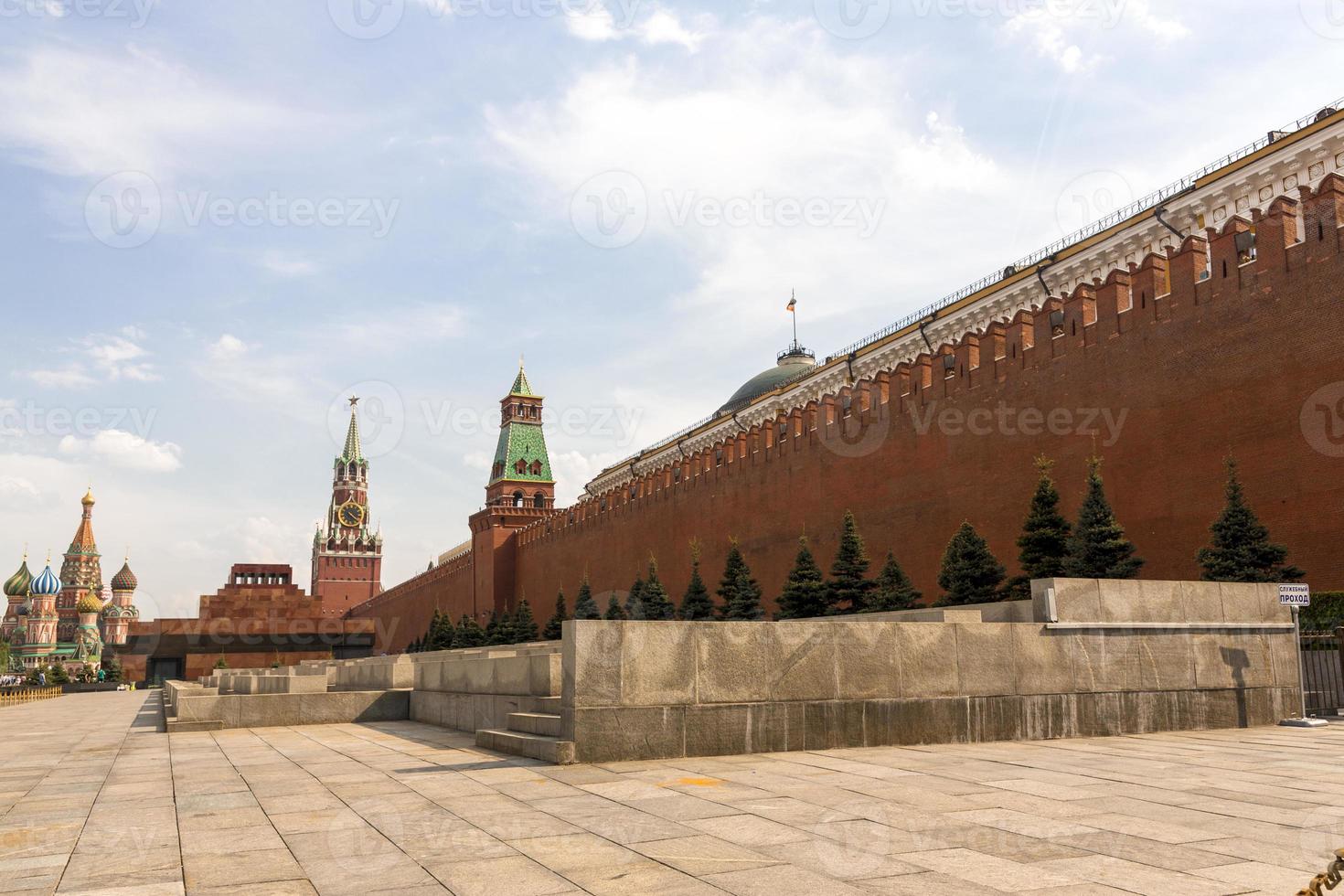 Torre Spasskaya sulla piazza rossa foto