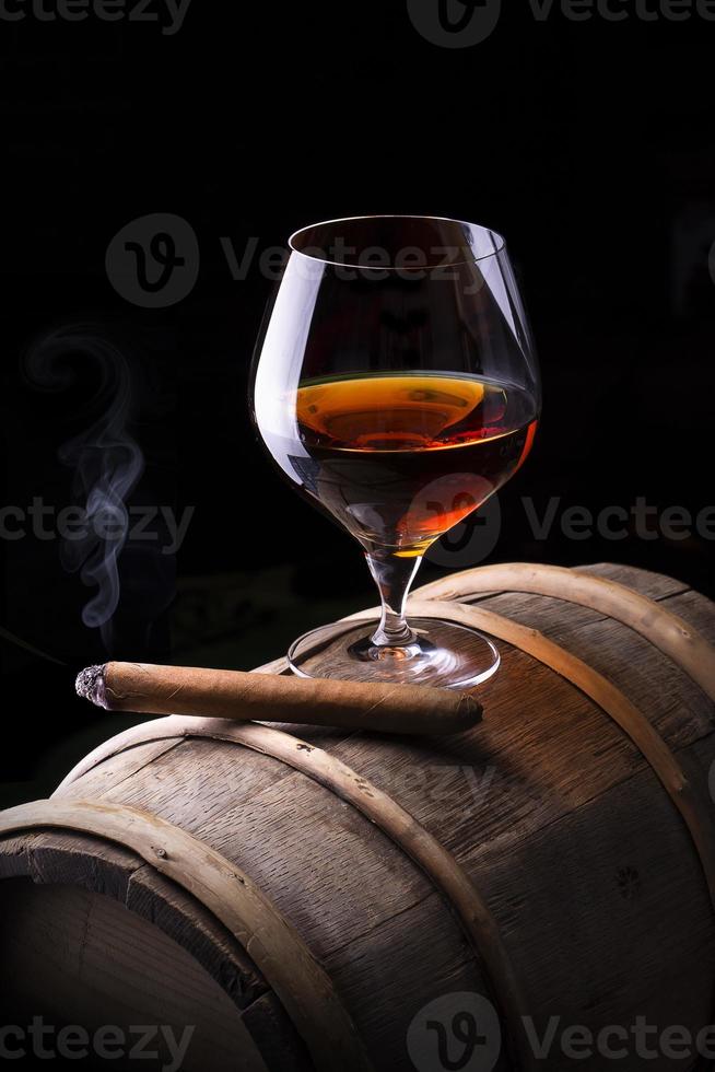 cognac e sigaro nero con canna vintage foto