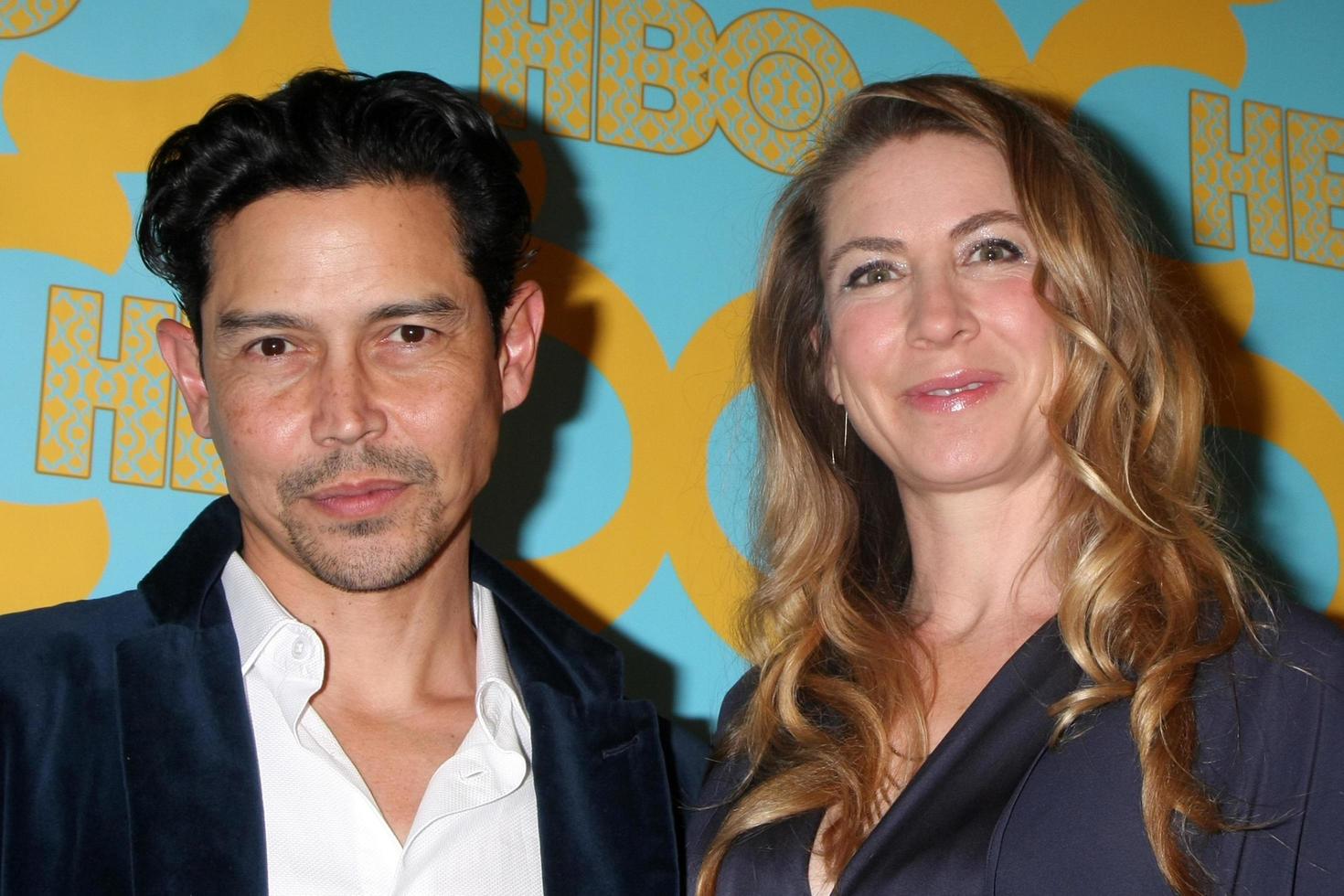 los angeles, 11 gennaio - anthony ruivivar, yvonne jung alla festa dei globi d'oro post di hbo a beverly hilton l'11 gennaio 2015 a beverly hills, ca foto