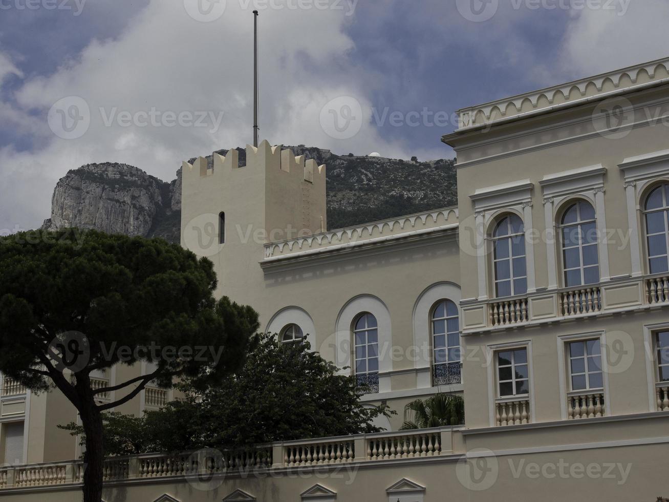 monaco al mar mediterraneo foto