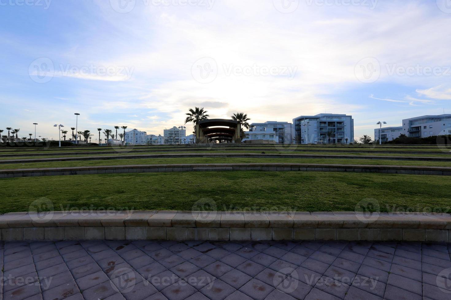 paesaggio in una piccola città nel nord di Israele foto