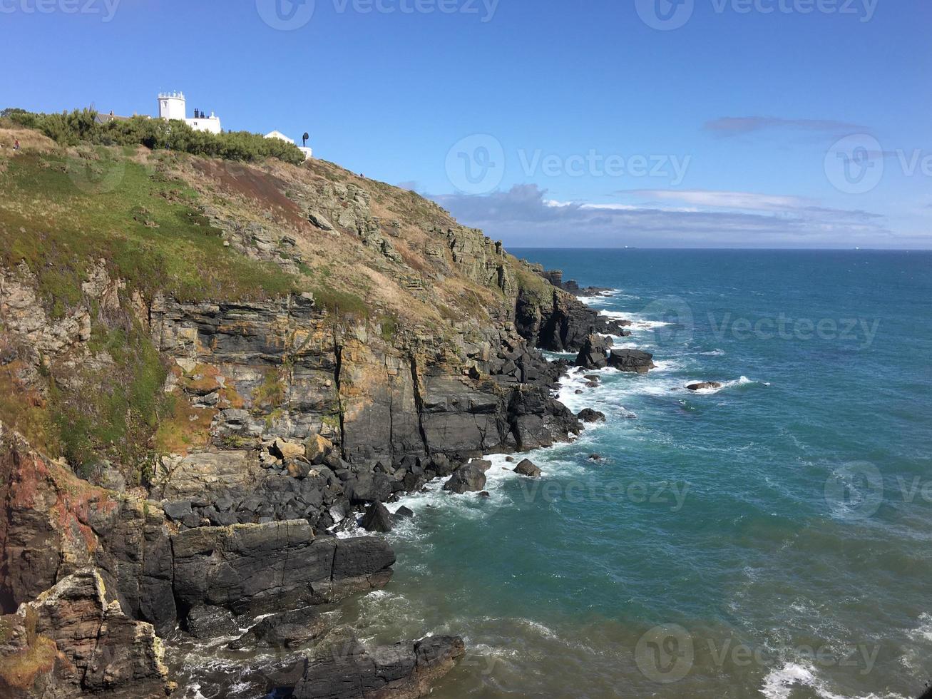 una vista del mare a Lizard Point in Cornovaglia foto