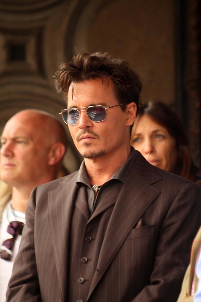 los angeles, 24 giugno - johnny depp alla star di jerry bruckheimer sulla hollywood walk of fame al teatro el capitan il 24 giugno 2013 a los angeles, ca foto