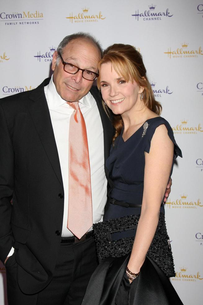 Los Angeles, 14 gennaio - Howard Deutch, Lea Thompson arriva all'Hallmark Channel TCA Party Winter 2012 al Torneo di Roses House il 14 gennaio 2012 a Pasadena, California foto