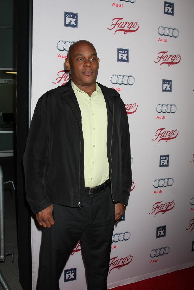 los angeles, 7 ottobre - bokeem woodbine alla prima proiezione della seconda stagione di fargo presso i teatri arclight hollywood il 7 ottobre 2015 a los angeles, ca foto