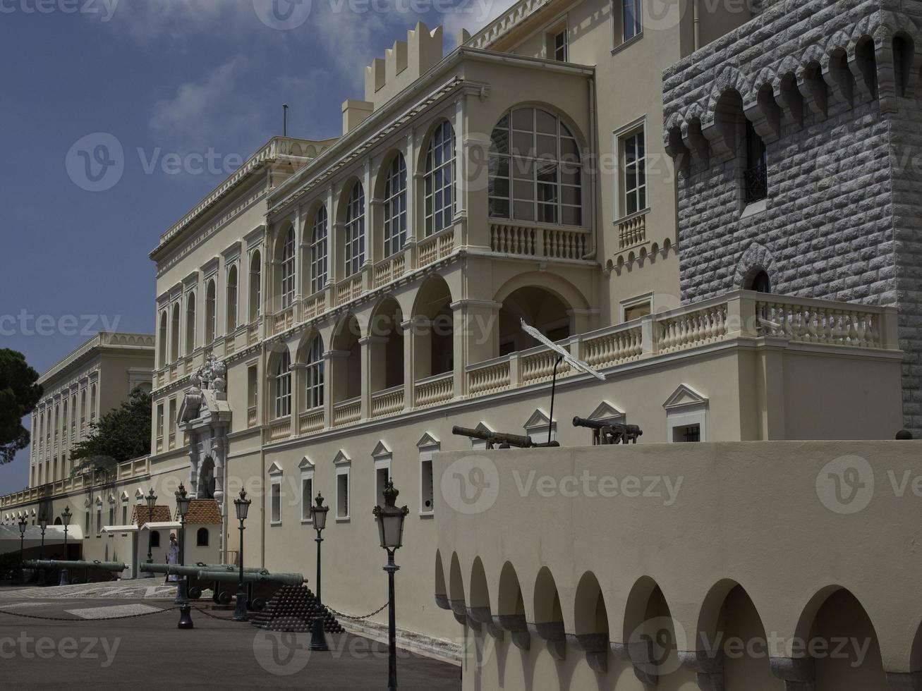 monaco al mar mediterraneo foto