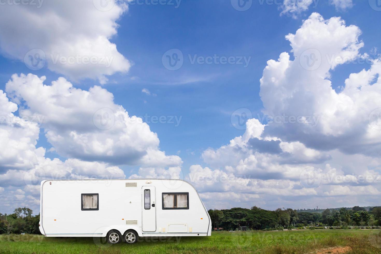 roulotte campeggio agente cielo blu foto