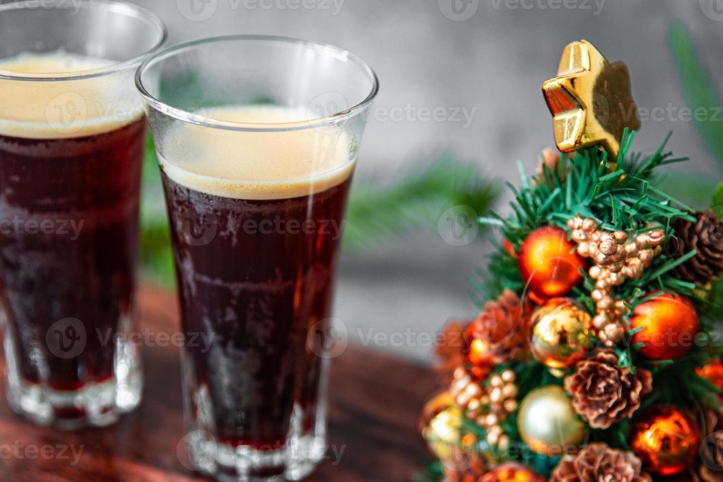 natale bevanda calda caffè, cocktail, cacao capodanno dolce dolce casa vacanza atmosfera pasto cibo spuntino sul tavolo copia spazio cibo sfondo rustico vista dall'alto foto