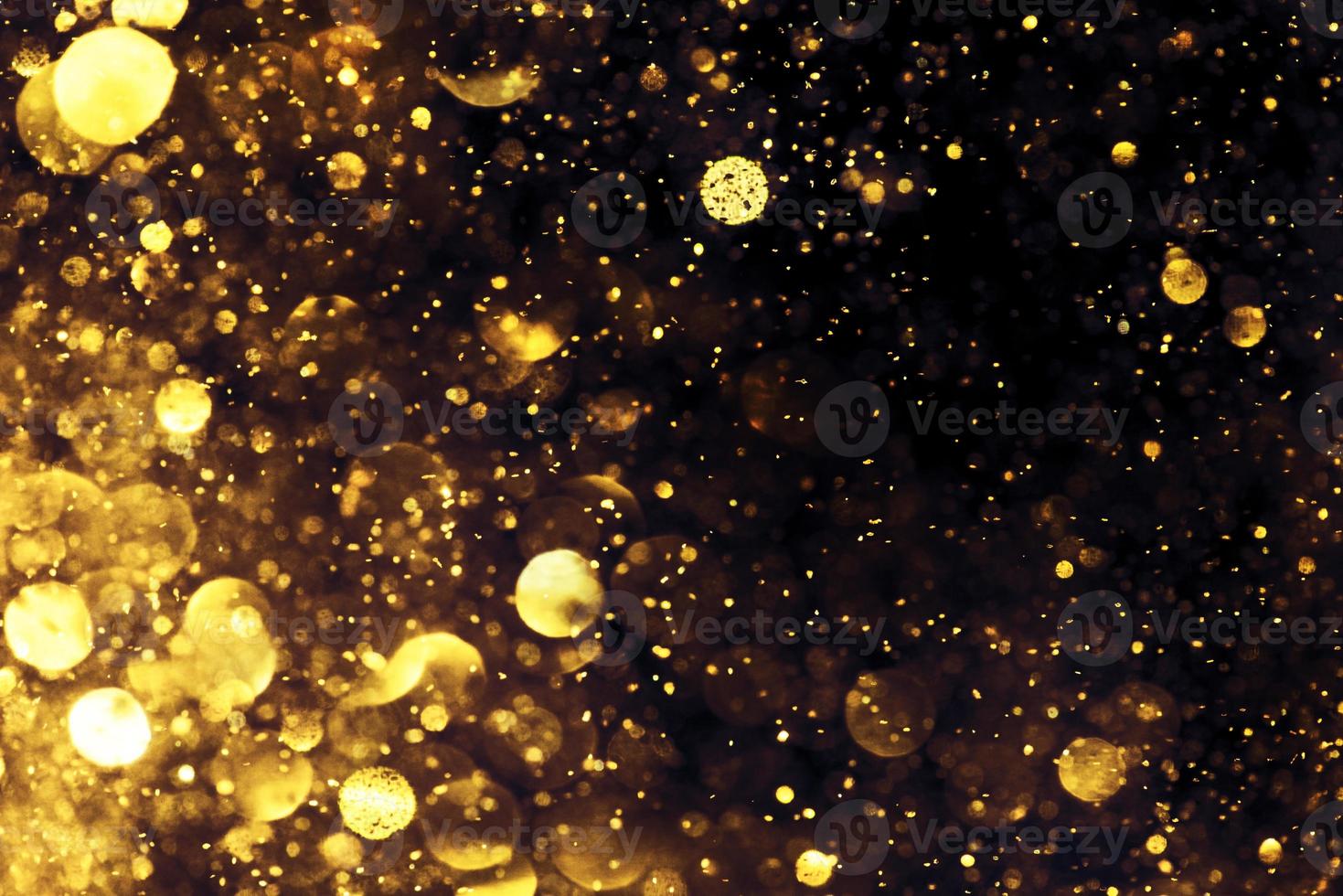 golden glitter bokeh illuminazione texture sfocato sfondo astratto per compleanno, anniversario, matrimonio, capodanno o natale foto