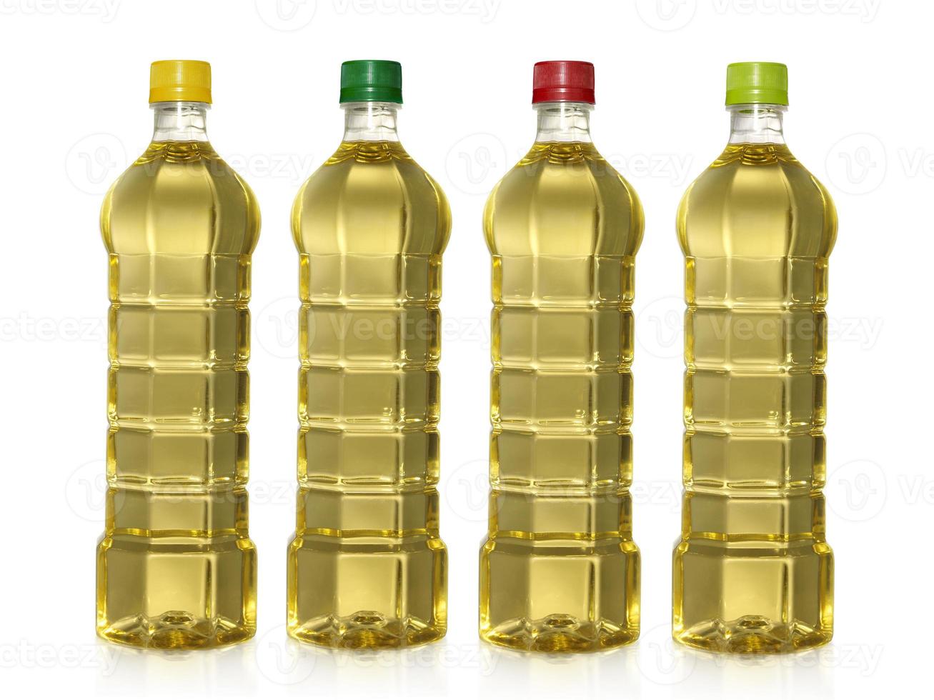 una bottiglia di olio da cucina di palmisti, isolato su sfondo bianco foto
