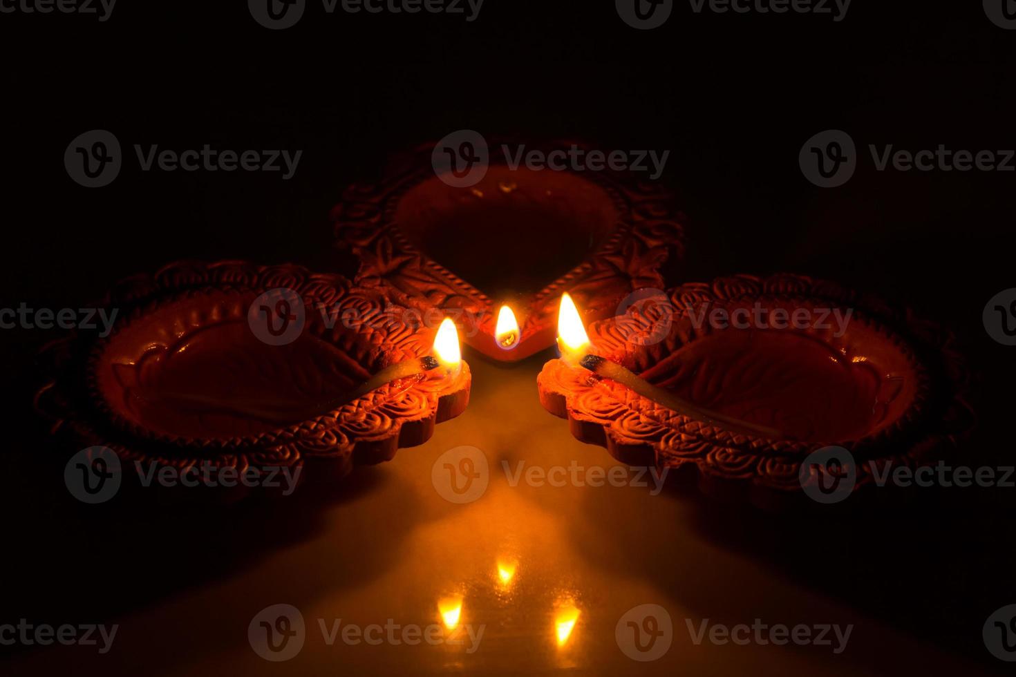 bellissimi candeli di diwali foto