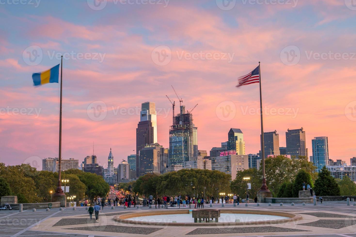 bellissimo skyline di philadelphia al tramonto foto