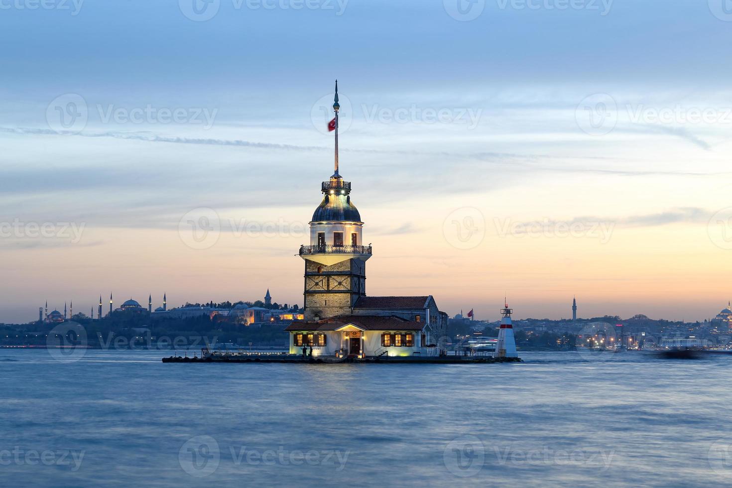 torre delle fanciulle a istanbul, turchia foto