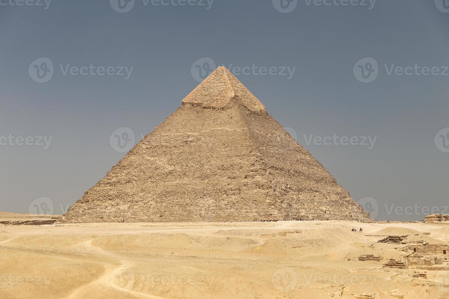 piramide di khafre nel complesso piramidale di giza, cairo, egitto foto