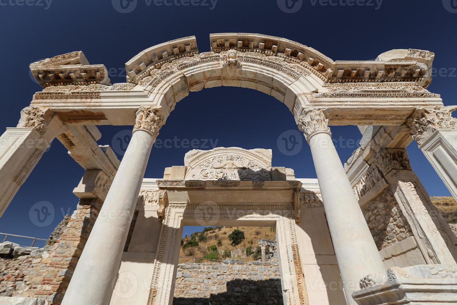 tempio di Adriano nella città antica di efeso, izmir, turchia foto