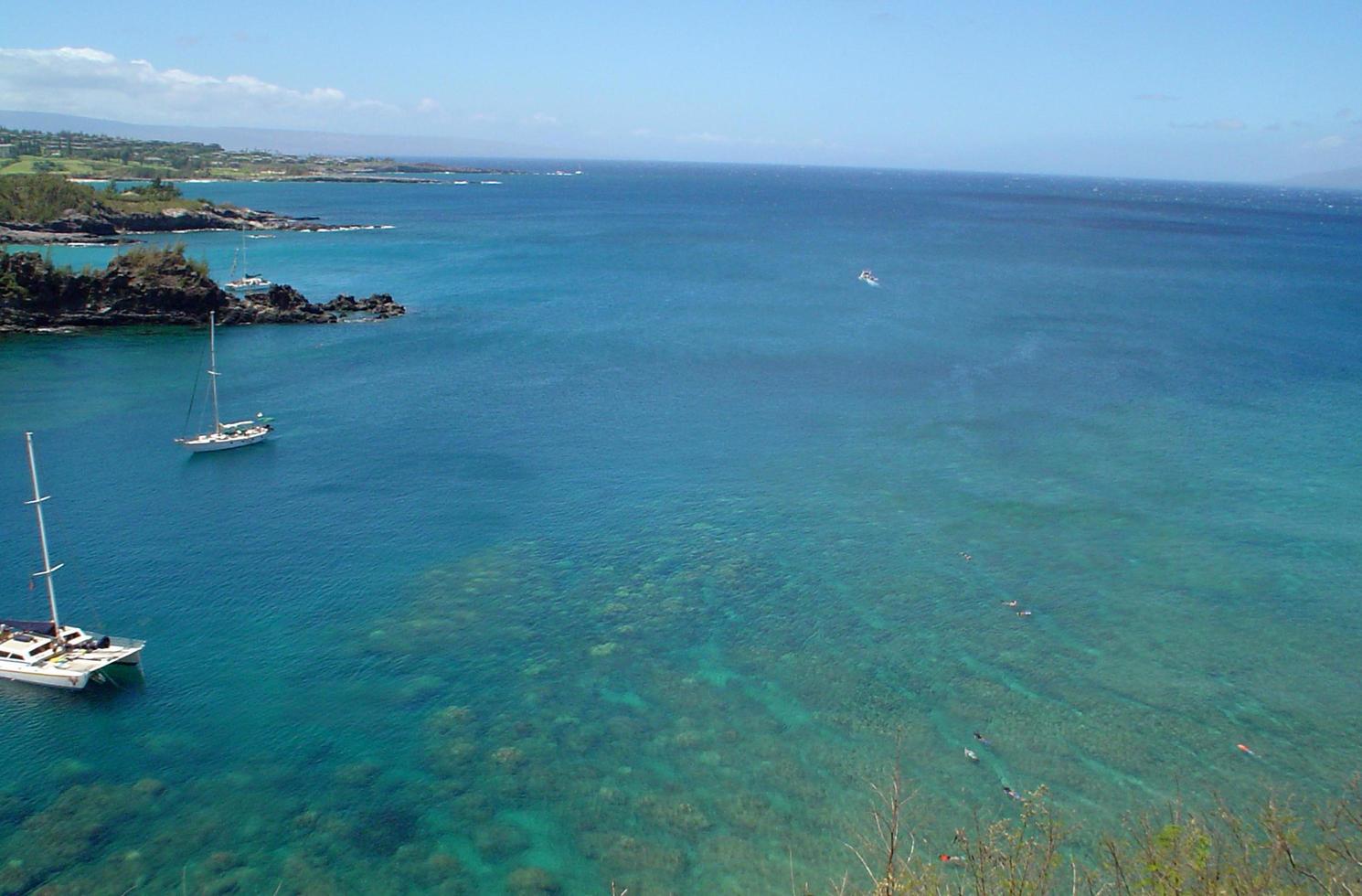 barche e snorkeling a maui hawaii foto