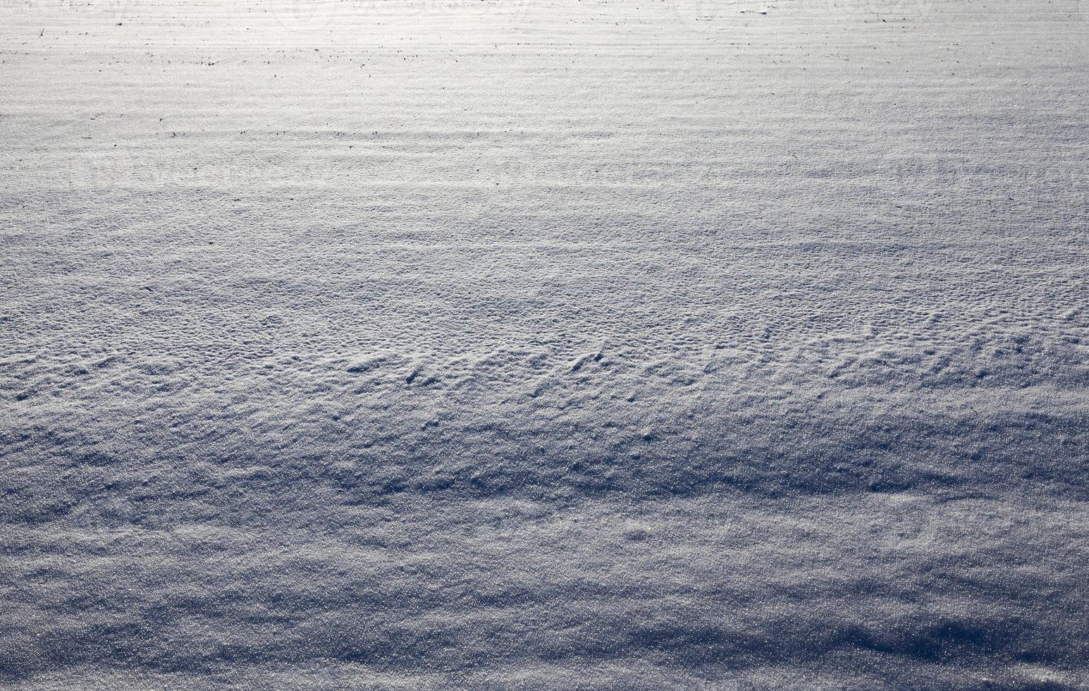 cumuli di neve in inverno foto