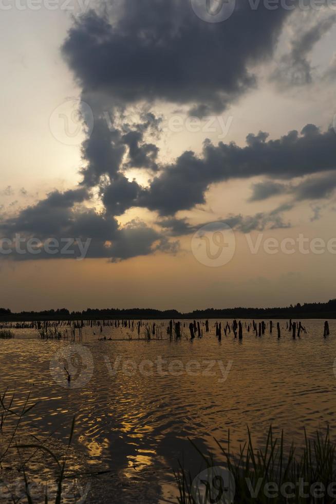 il bel cielo durante il tramonto foto