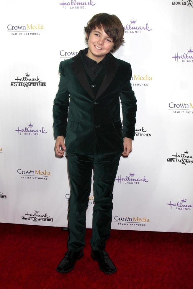 los angeles, nov 4 - max charles al hallmark channel s northpole screening reception presso il ristorante la piazza at the grove il 4 novembre 2014 a los angeles, ca foto