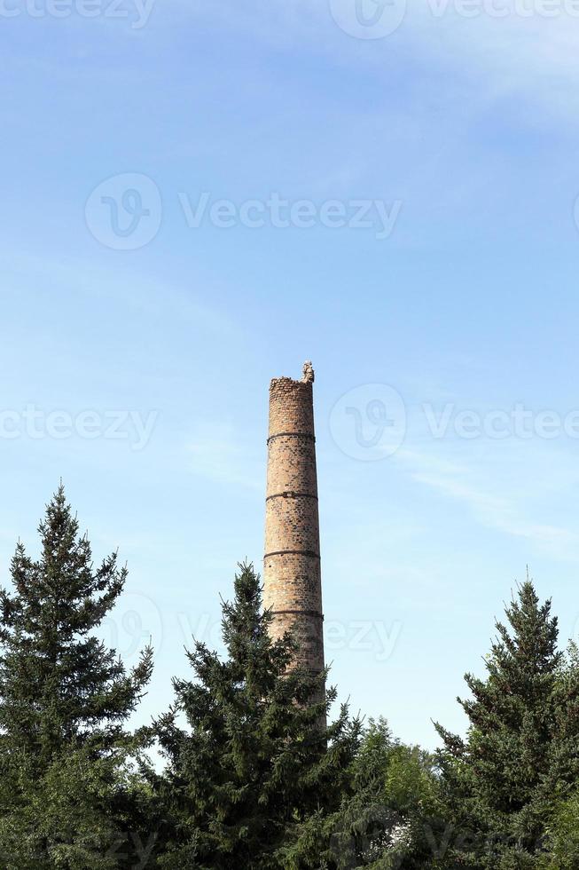 vecchio tubo di mattoni foto