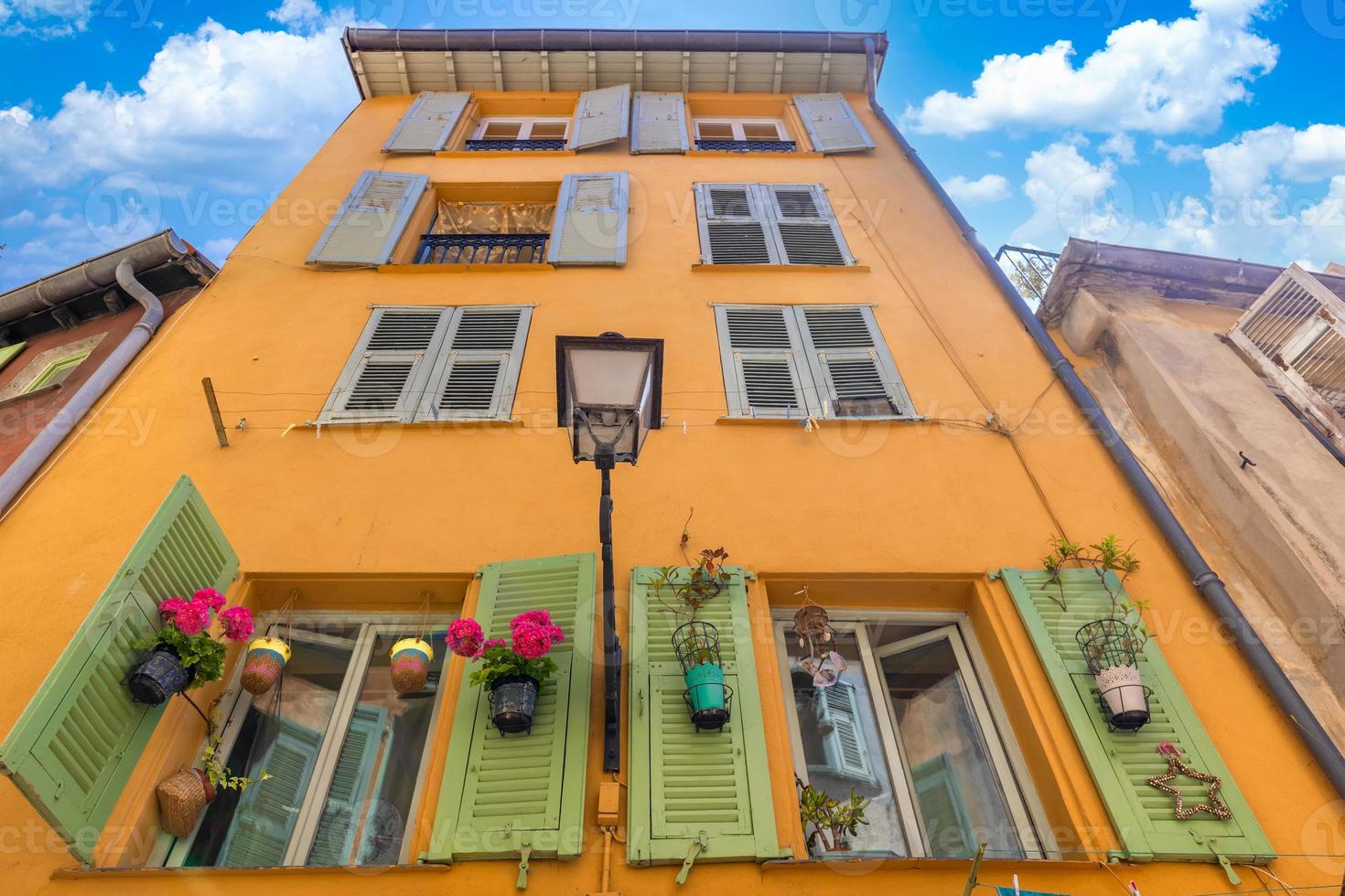 francia, riviera francese e costa azzurra, strade panoramiche del vecchio centro storico di Nizza foto