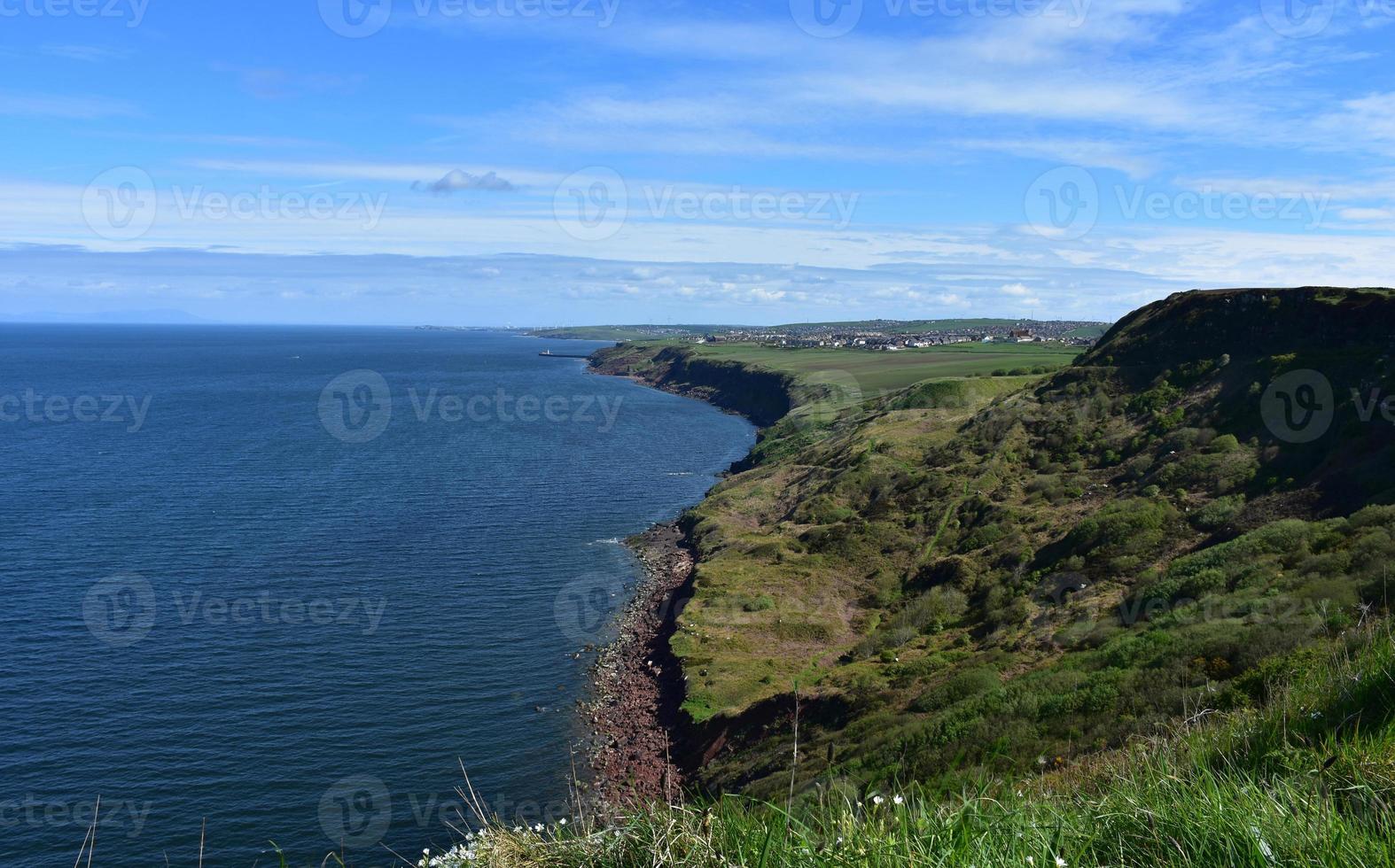 St Bees passeggiata costiera con vista panoramica lungo la costa foto