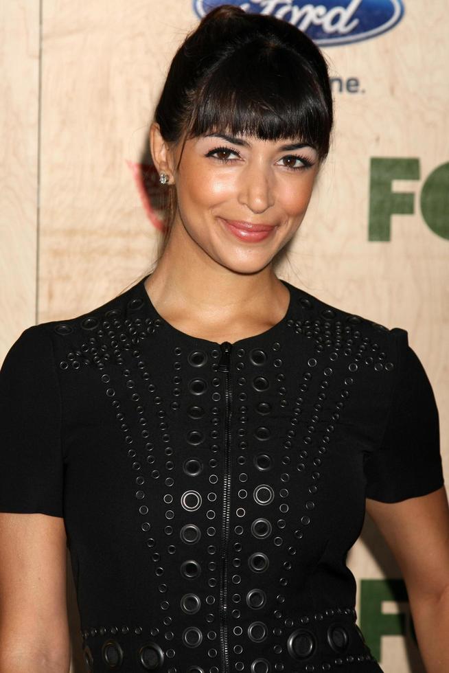 los angeles, 12 settembre - Hannah Simone arriva alla 7a festa annuale dell'eco-casinò Fox Fall presso la legatoria il 12 settembre 2011 a Culver City, ca foto