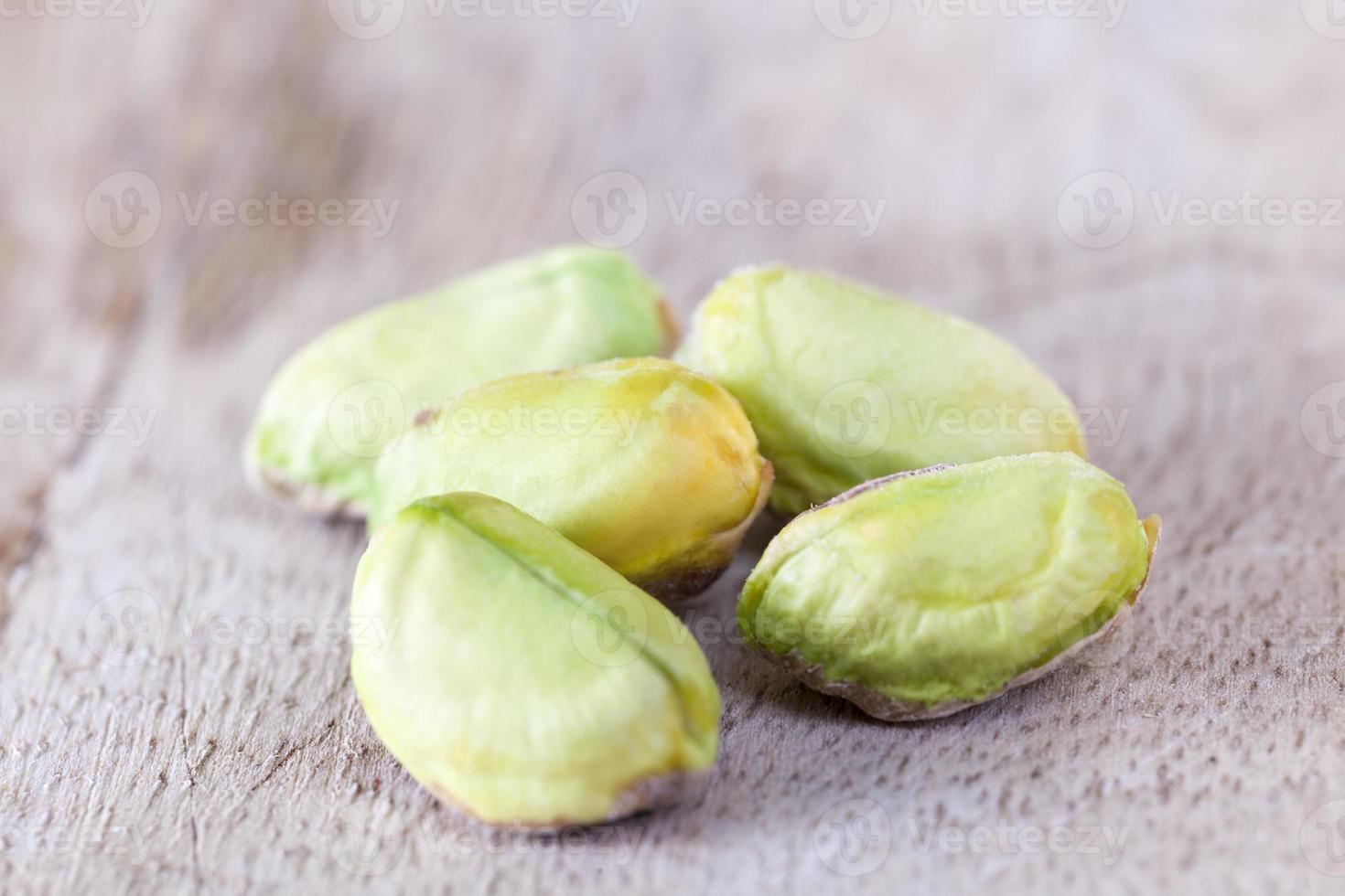 noci di pistacchi tostate secche foto