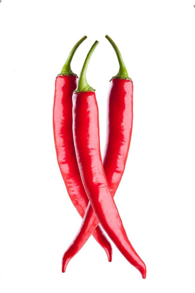 peperoncino rosso o peperoncino di Cayenna isolato su sfondo bianco foto