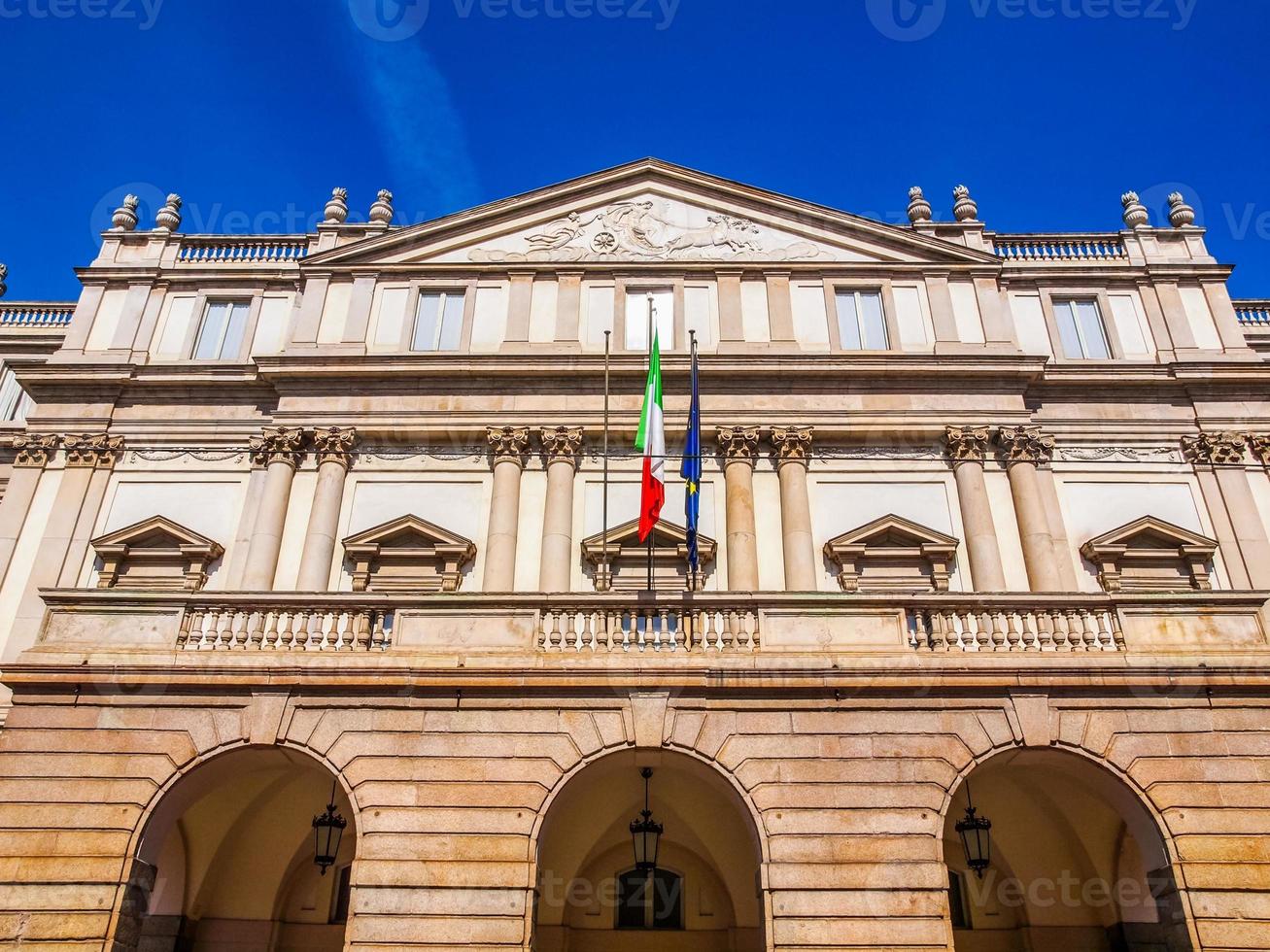 hdr teatro alla scala milano foto