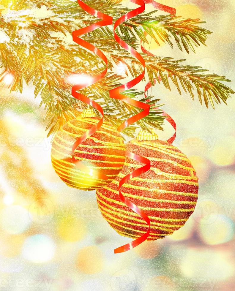 albero di natale decorato con bellissimi giocattoli colorati foto