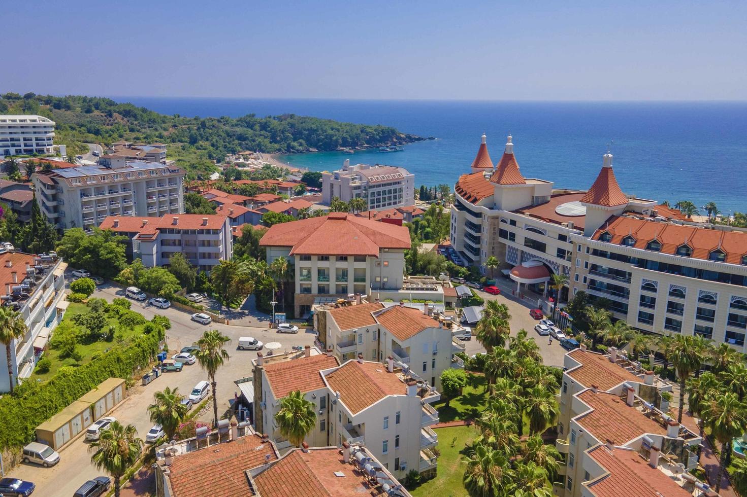 alanya 2022, vista aerea sul mare di antalya foto