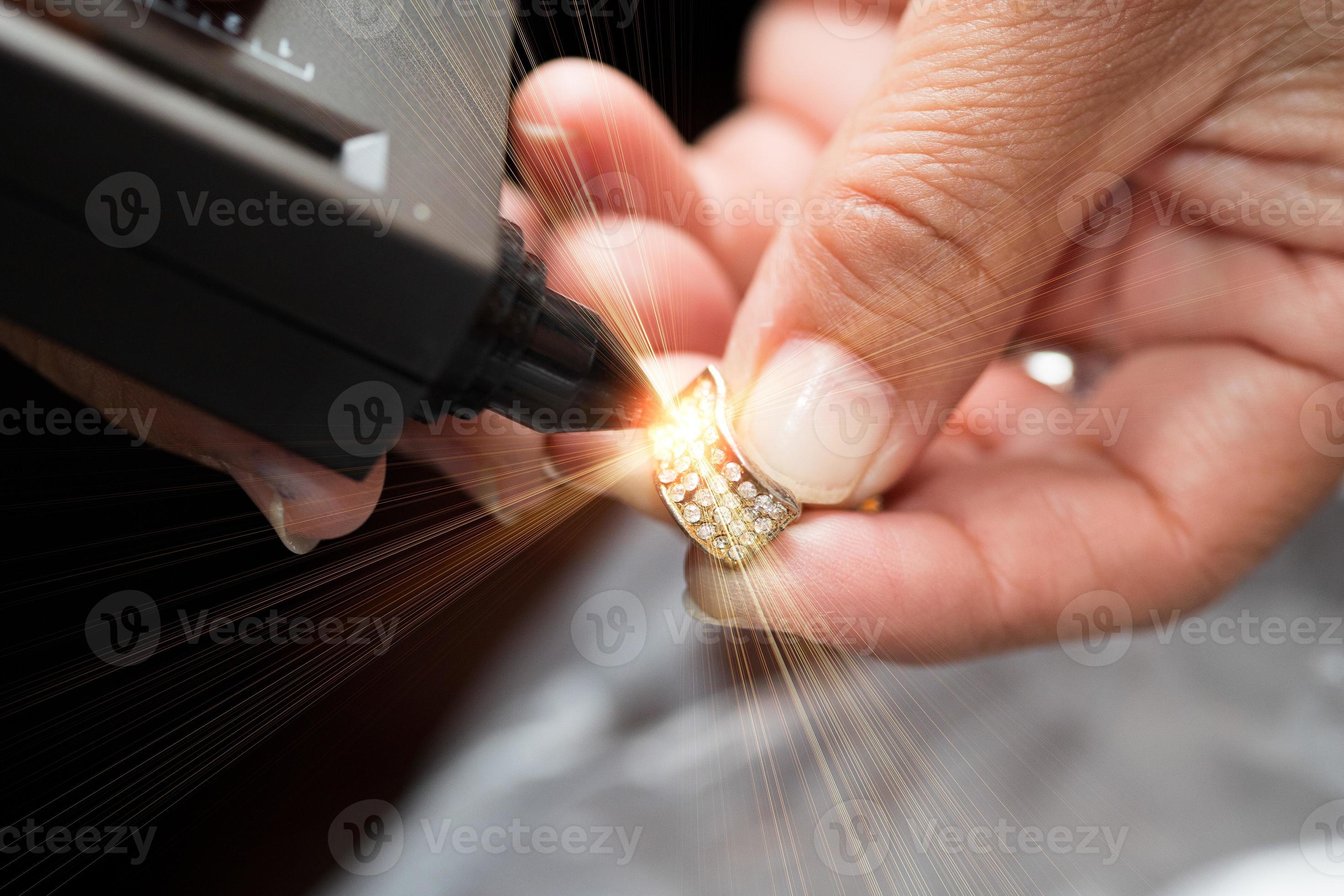 d'oro squillare nel mani pronto per dai un'occhiata vero o non con diamante  tester pietra preziosa selettore gemme guidato indicatore gioielleria kit  test, portatile elettronico dispositivo per sbirciare Presto, preciso,  sicuro, selettivo