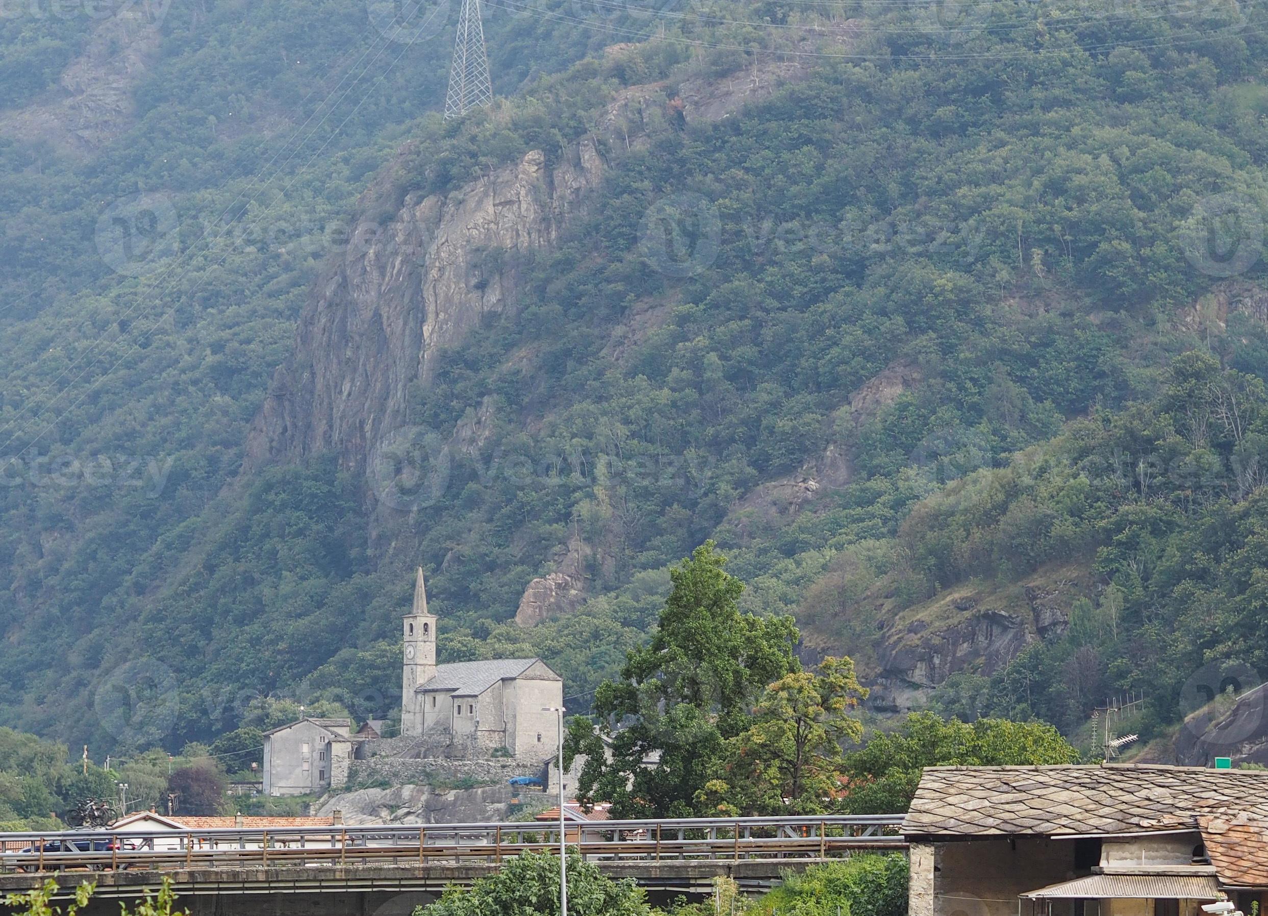 valle d'aosta in italia foto