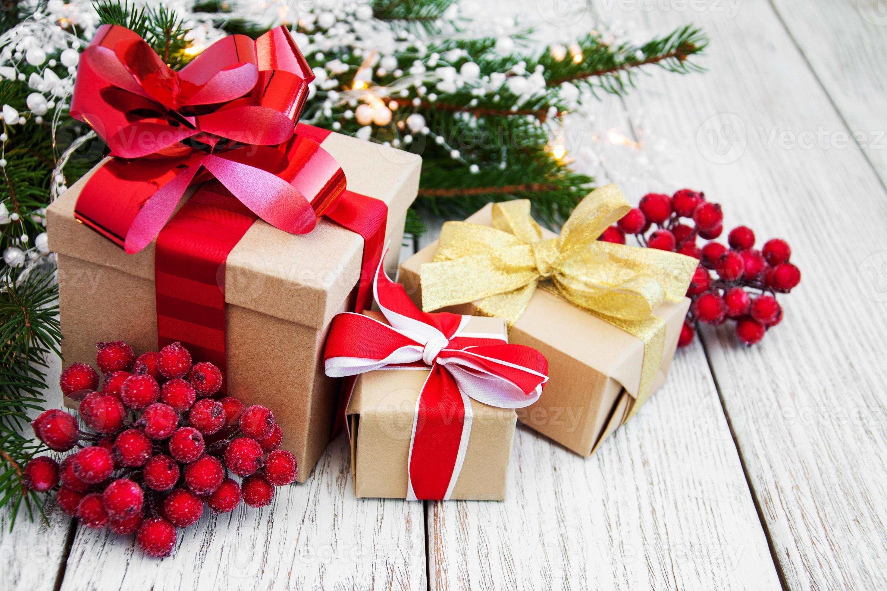 confezione regalo e decorazioni natalizie foto
