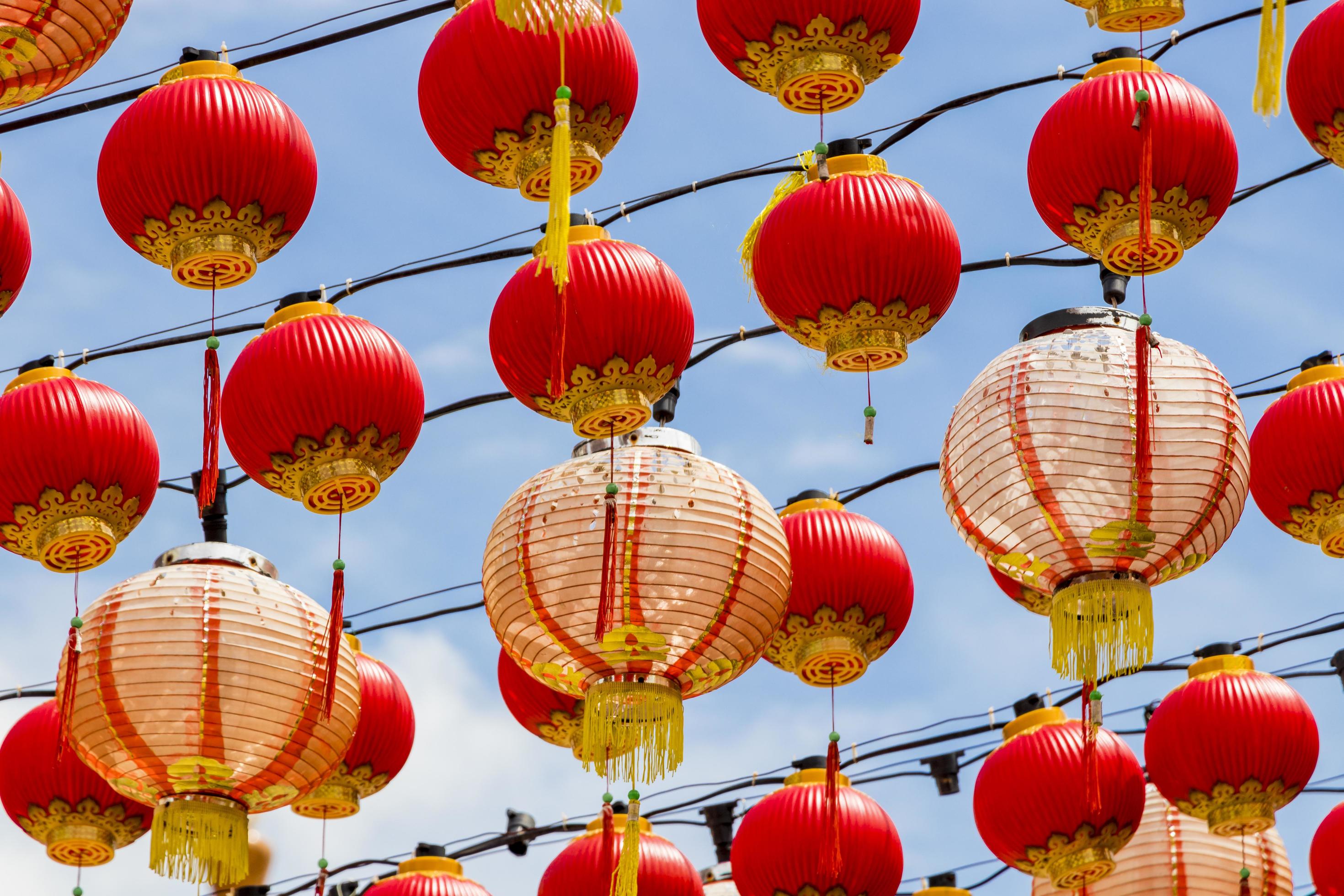 lanterne cinesi rosse nel tempio di thean hou. Kuala Lumpur. 4684023 Stock  Photo su Vecteezy