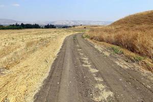 autostrada asfaltata attraverso Israele da nord a sud. foto