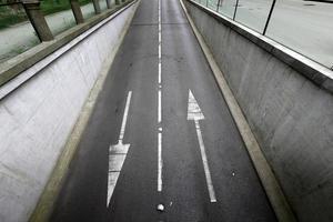 autostrada asfaltata attraverso Israele da nord a sud. foto