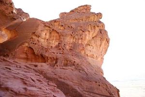 11 novembre 2020. rocce nel parco di timra nel sud del deserto di arava in israele. foto