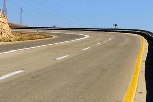 autostrada nelle montagne eilat nel negev meridionale, israele meridionale. foto