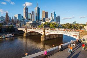 melbourne, australia - 18 febbraio 2016 - paesaggio urbano di melbourne durante il festival della notte bianca durante il giorno. foto