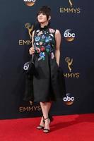 los angeles, 18 settembre - maisie williams al Primetime Emmy Awards 2016, arrivi al microsoft theater il 18 settembre 2016 a los angeles, ca foto