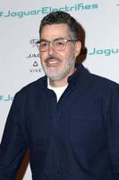 los angeles, 14 novembre - adam carolla alla presentazione del veicolo jaguar della prossima era ai milk studios il 14 novembre 2016 a los angeles, ca foto