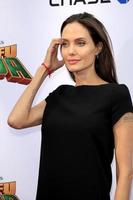 los angeles, 16 gennaio - angelina jolie-pitt alla premiere di kung fu panda 3 al teatro cinese tcl il 16 gennaio 2016 a los angeles, ca foto