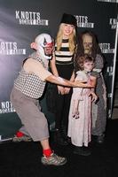 los angeles, 3 ottobre - peyton list presso la knott s scary farm celebrity vip apertura presso la knott s berry farm il 3 ottobre 2014 a buena park, ca foto