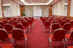 sala conferenze vuota