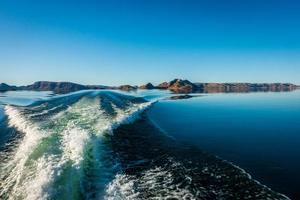 onda di prua al lago argyle foto