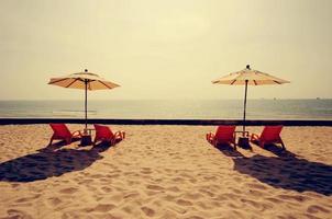 ombrellone in spiaggia foto